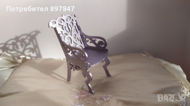 Играчка Дървено малко столче , снимка 1