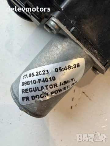 69810-F4010 моторче за преден десен стъклоповдигач от Toyota C-HR 2.0 l-VVTi Hybrid двигател M20AFXS, снимка 3 - Части - 53425278