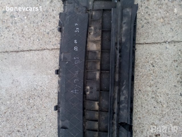 Кора под предна броня Ауди Q5 Audi Q5 2018 / 80A807233, снимка 3 - Части - 43683163