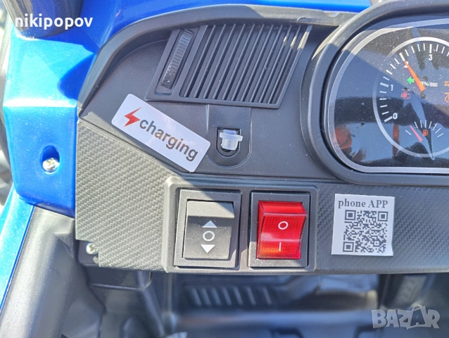 SAFARI двуместен акумулаторен джип JAKARTA 4x4 син, снимка 7 - Детски велосипеди, триколки и коли - 53569401