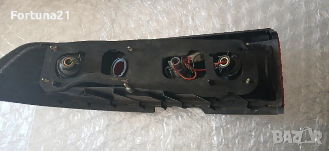 Mazda 323 - стопове, снимка 4 - Части - 50672461