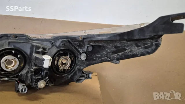 Toyota Corolla E17/E18 (2013-2018) - десен фар, снимка 8 - Части - 50150108