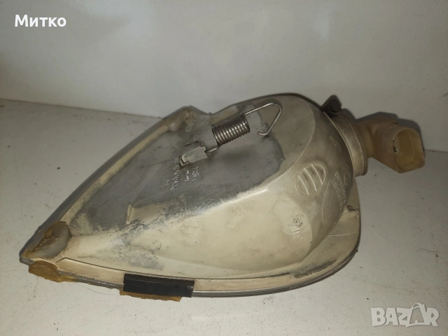 Предни ляв и десен кристален мигач за Фолксвген Поло 2001г.Volkswagen Polo 6N1, снимка 9 - Части - 53413932