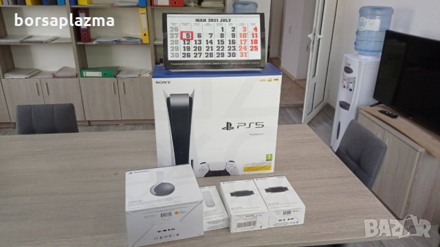 Sony PlayStation 5 Console Disc Version PS5 налична