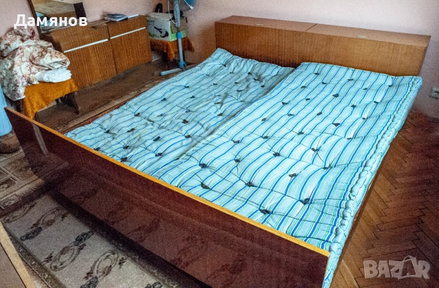 Четирикрилен гардероб, спалня и подарък - тоалетка, снимка 3 - Гардероби - 52787968