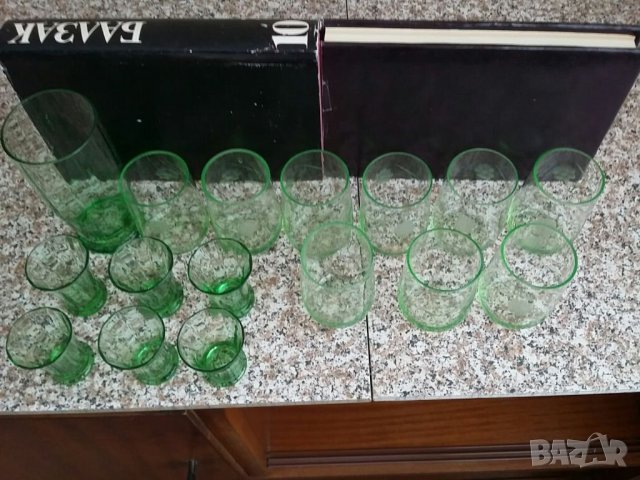 Чаши от зелено стъкло , снимка 8 - Антикварни и старинни предмети - 38184618