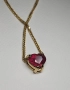 Медальон с форма на съце с естествен, ненагряван рубин в 14К златен обков! Нов! Сертификат!, снимка 4