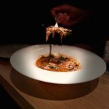 Търсим помощник - готвач - 200 лв. на ден