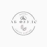 Барманка в кафе - пекарна